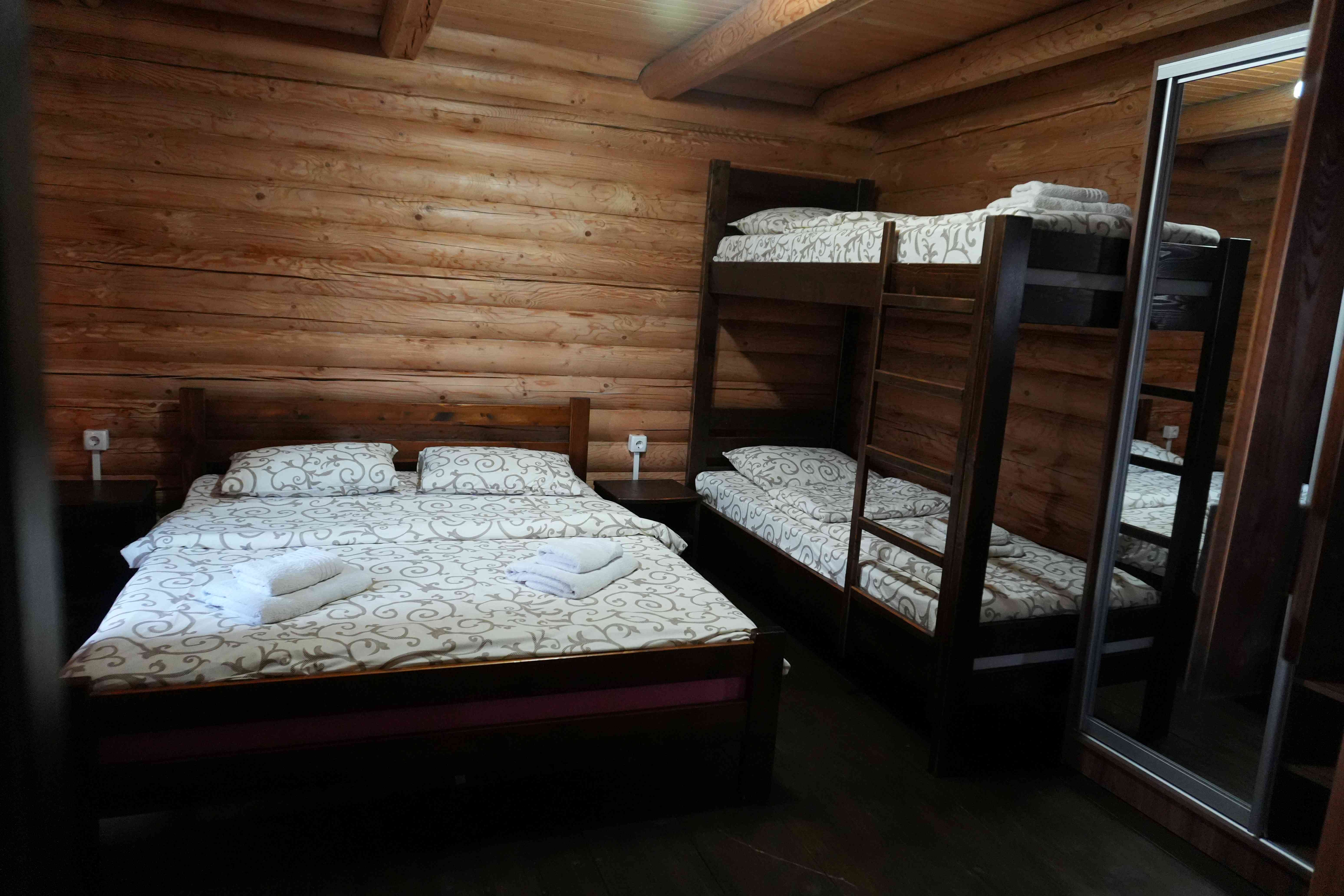 Quadroople room